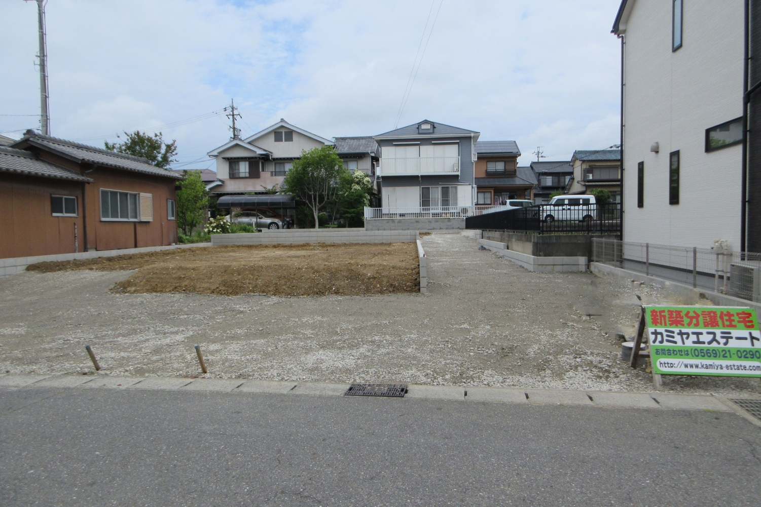 新築分譲住宅　半田市平地町２丁目　１号棟　全２棟